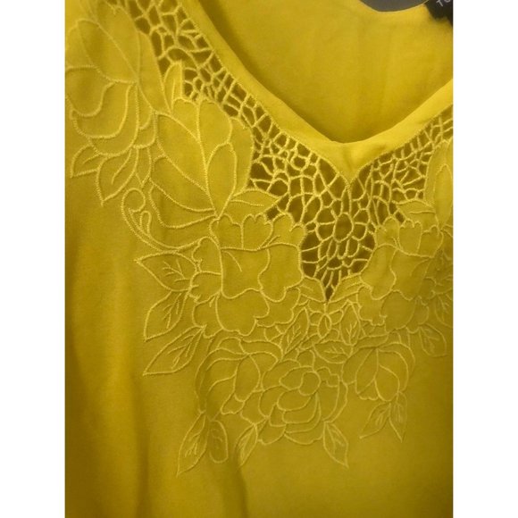 Tank Top torrid medium 8 10 yellow - Picture 3 of 4